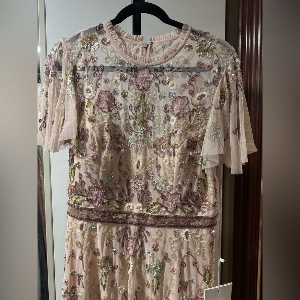 Embellished high neck butterfly sleeve gown - Picture 7 of 9